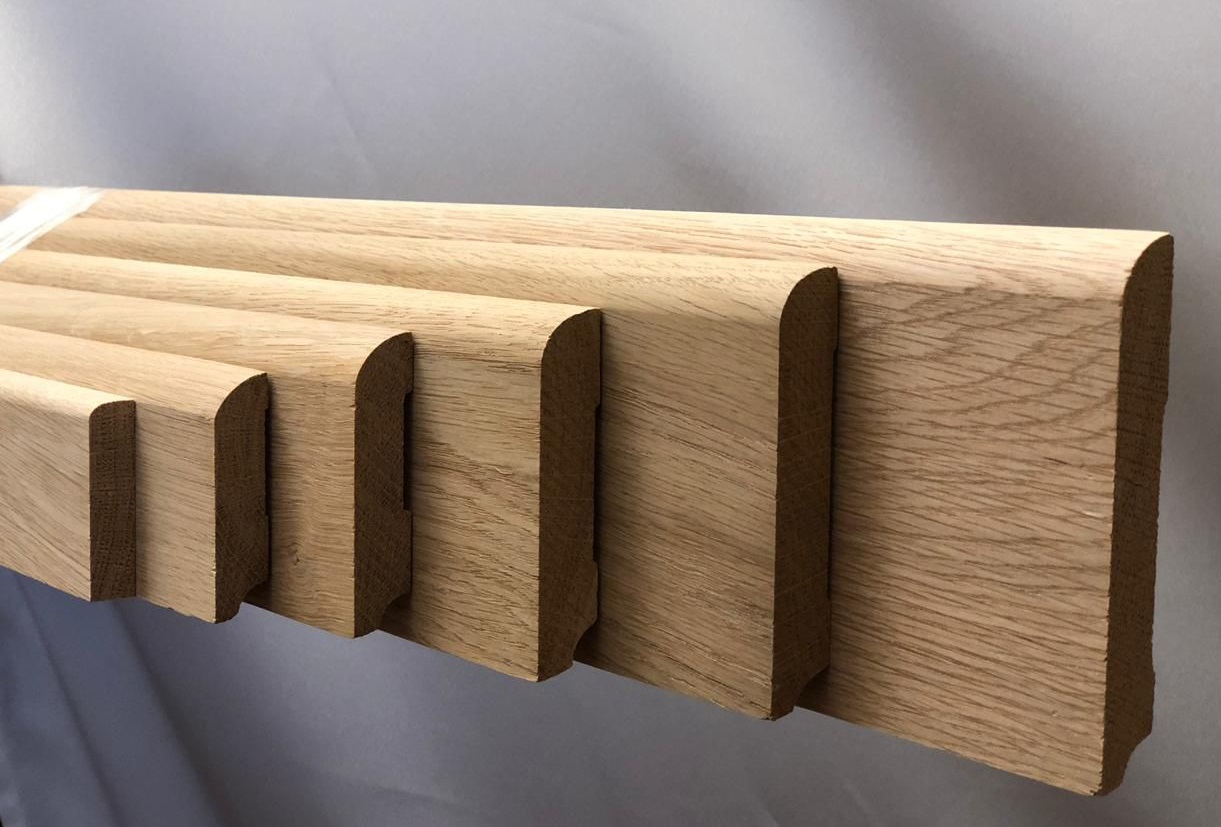 Плинтус массивный